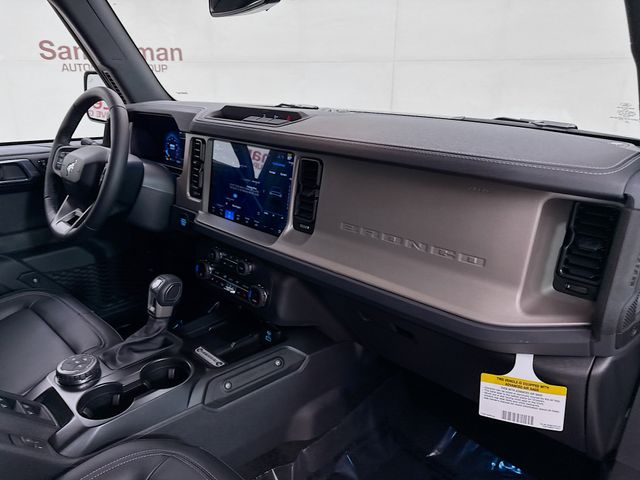 2025 Ford Bronco Outer Banks photo 25