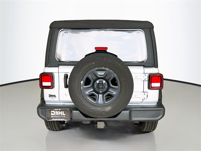 2022 Jeep Wrangler Unlimited Sport photo 4