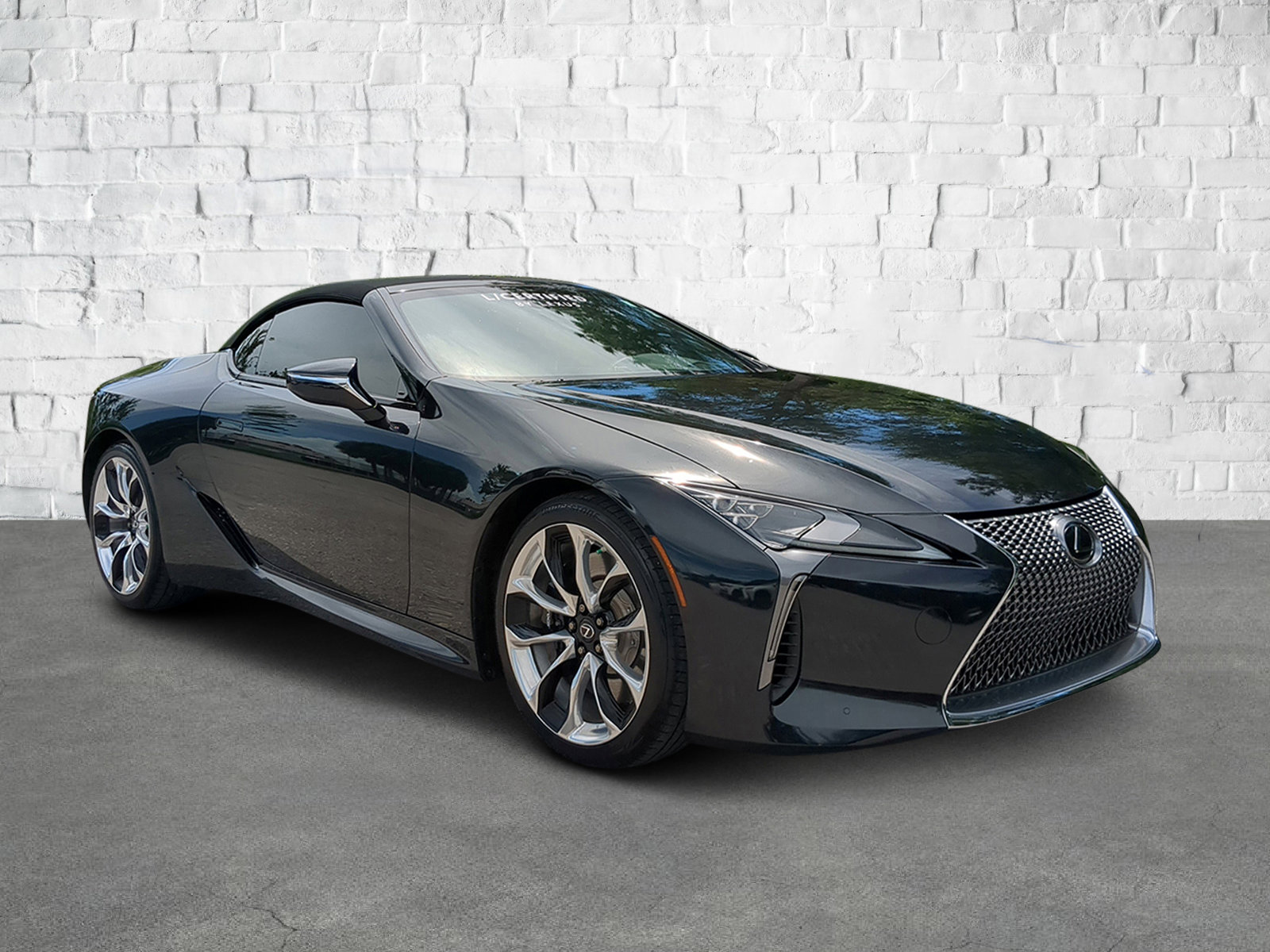 2021 Lexus LC 500 photo 2