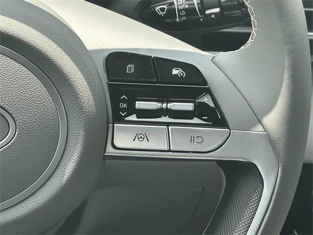 2025 Hyundai Elantra SEL Sport photo 25