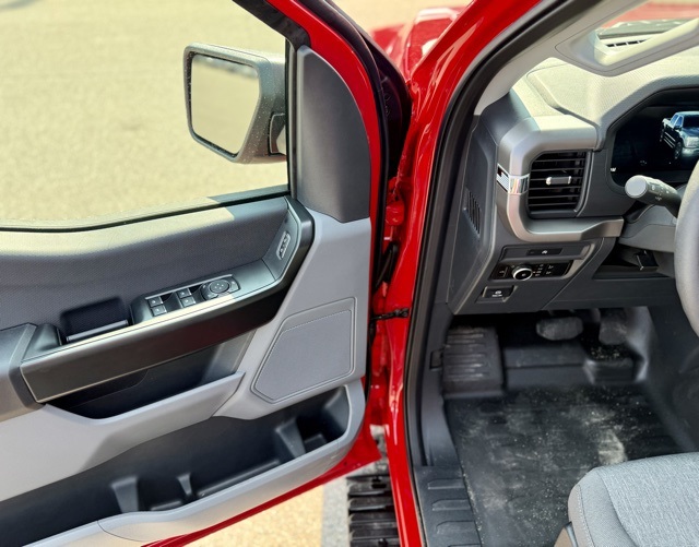 2025 Ford F-150 XL photo 12