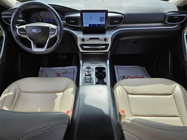 2023 Ford Explorer XLT photo 8