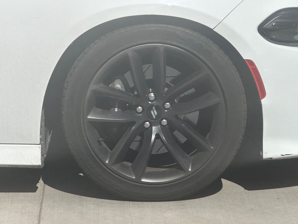2019 Dodge Charger GT photo 5