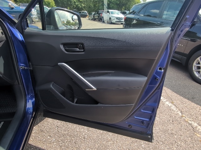 2022 Toyota Corolla Cross LE photo 37