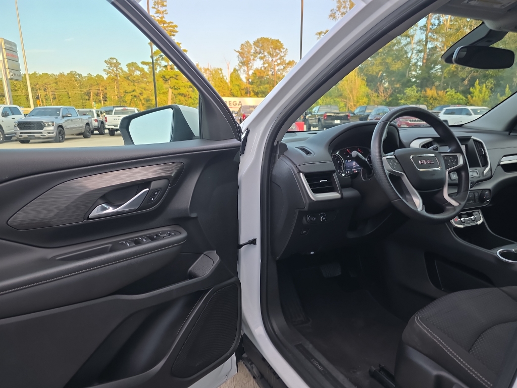 2022 Gmc Terrain SLE photo 8