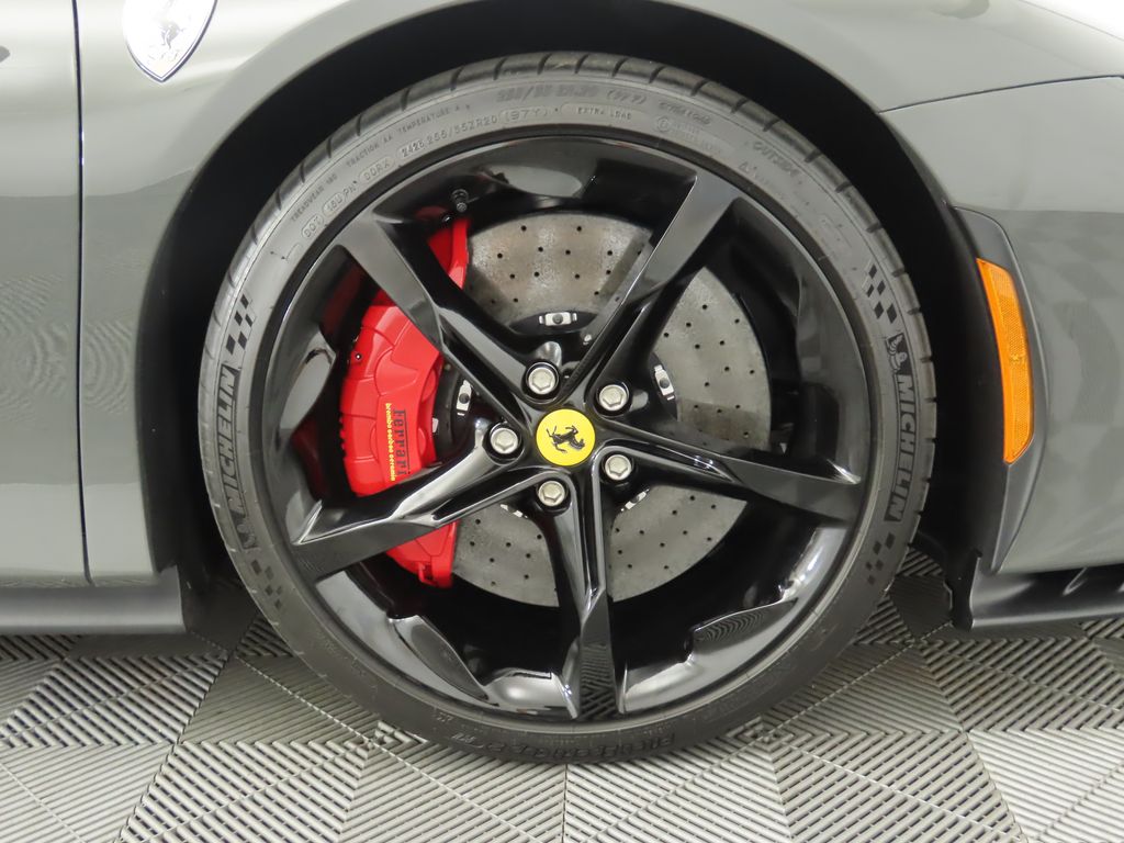 2024 Ferrari SF90 Stradale Base photo 25