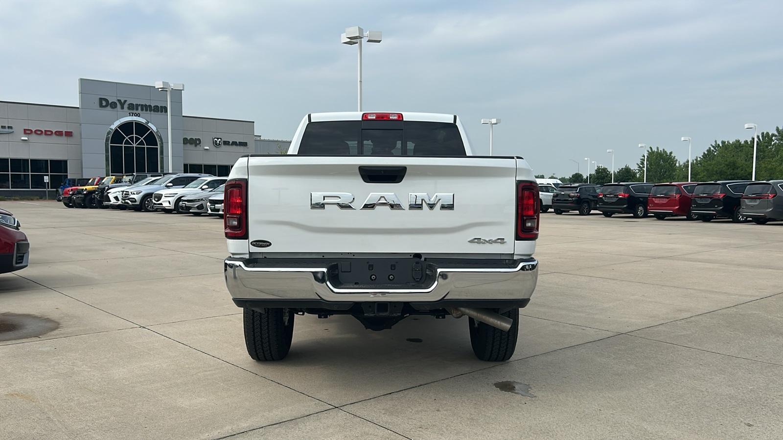 2025 Ram 2500 Tradesman photo 4