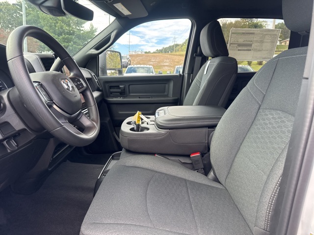 2026 Ram 2500 Tradesman photo 14