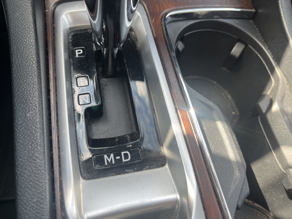 2023 Subaru Ascent Touring photo 9