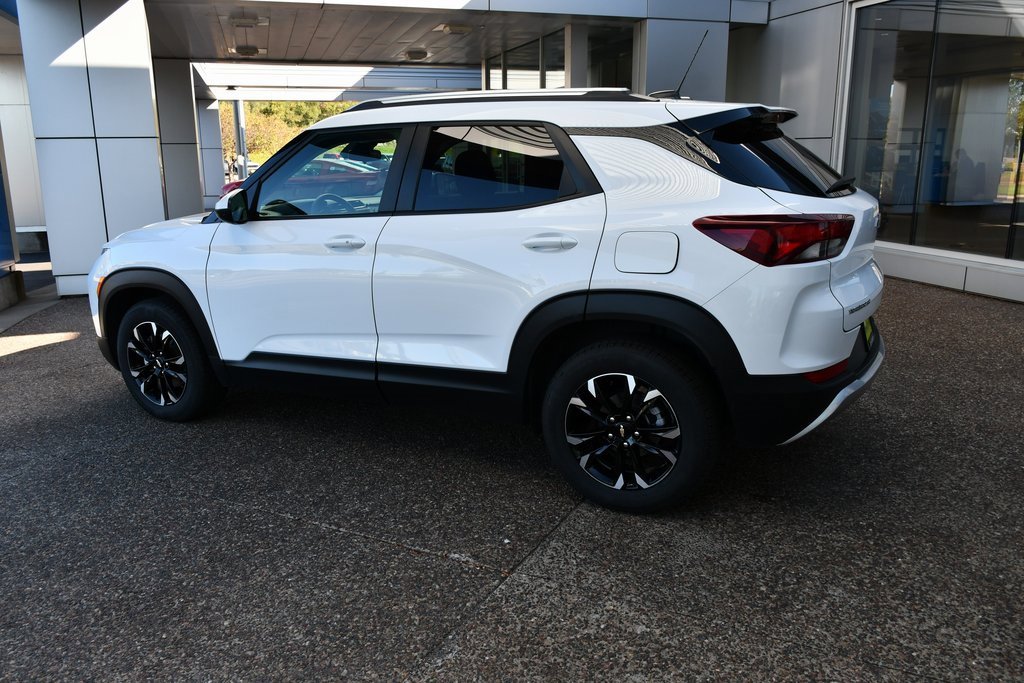2023 Chevrolet Trailblazer LT photo 4