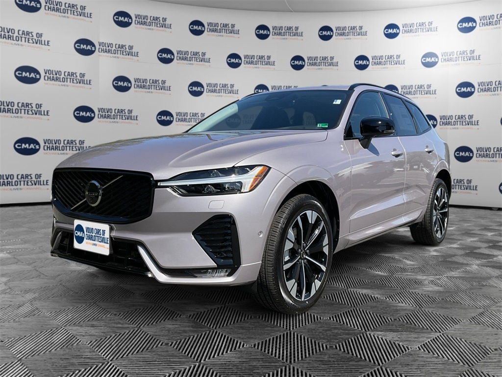 2026 Volvo XC60 Plus's photo