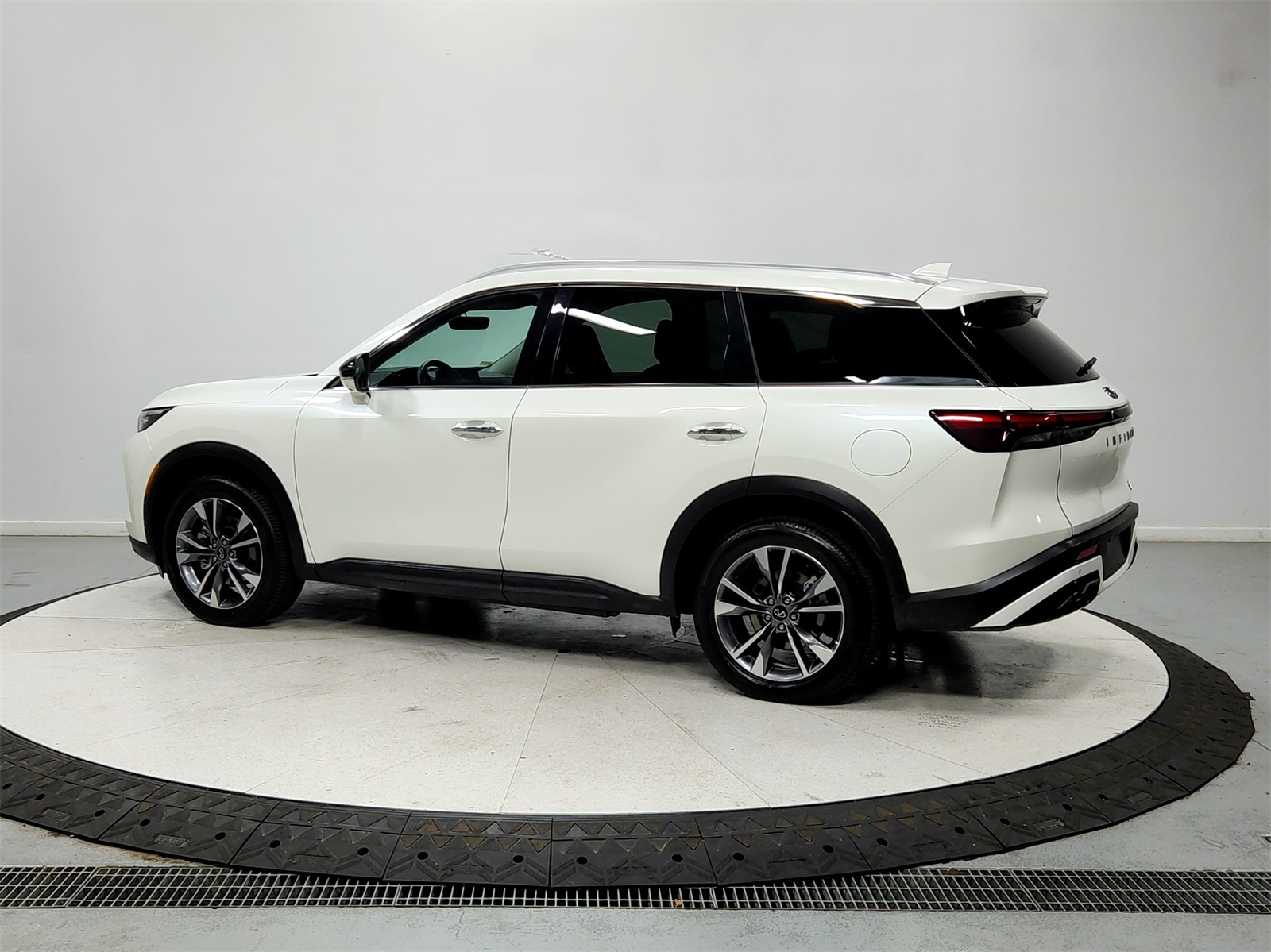 2024 Infiniti QX60 Luxe photo 5
