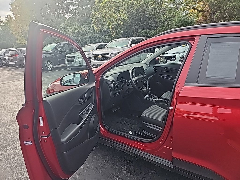 2021 Hyundai Kona SEL photo 6