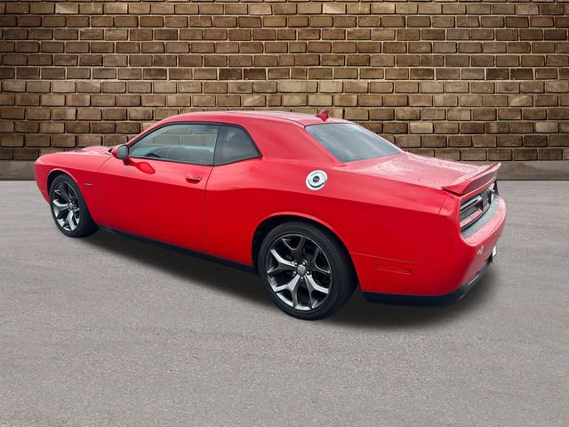 2015 Dodge Challenger R/T Plus photo 3