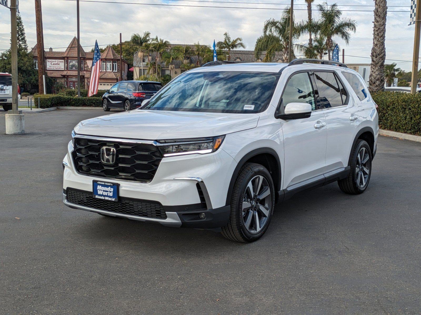 2025 Honda Pilot Touring photo 3