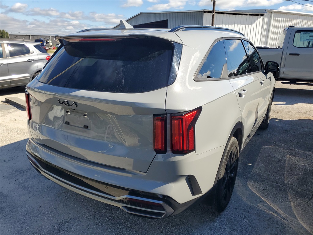 2023 Kia Sorento SX photo 2