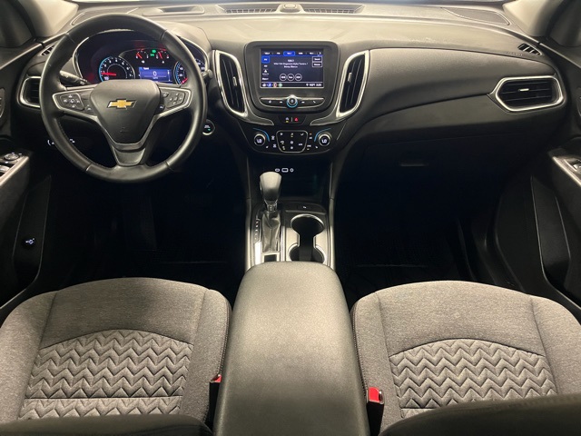 2022 Chevrolet Equinox LT photo 2