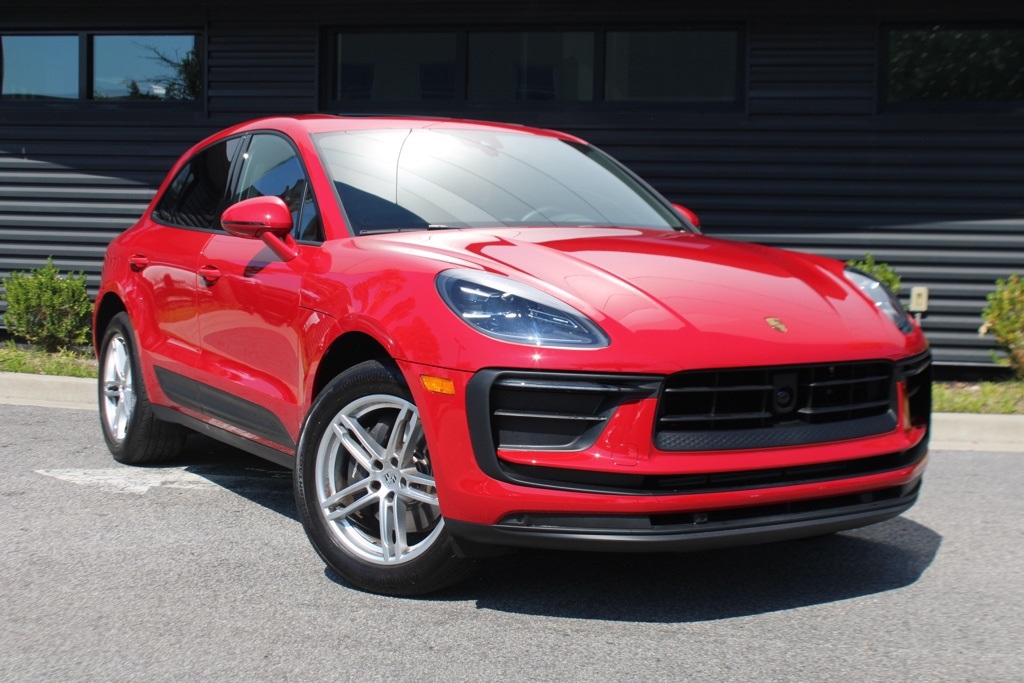 2024 Porsche Macan Base photo 9