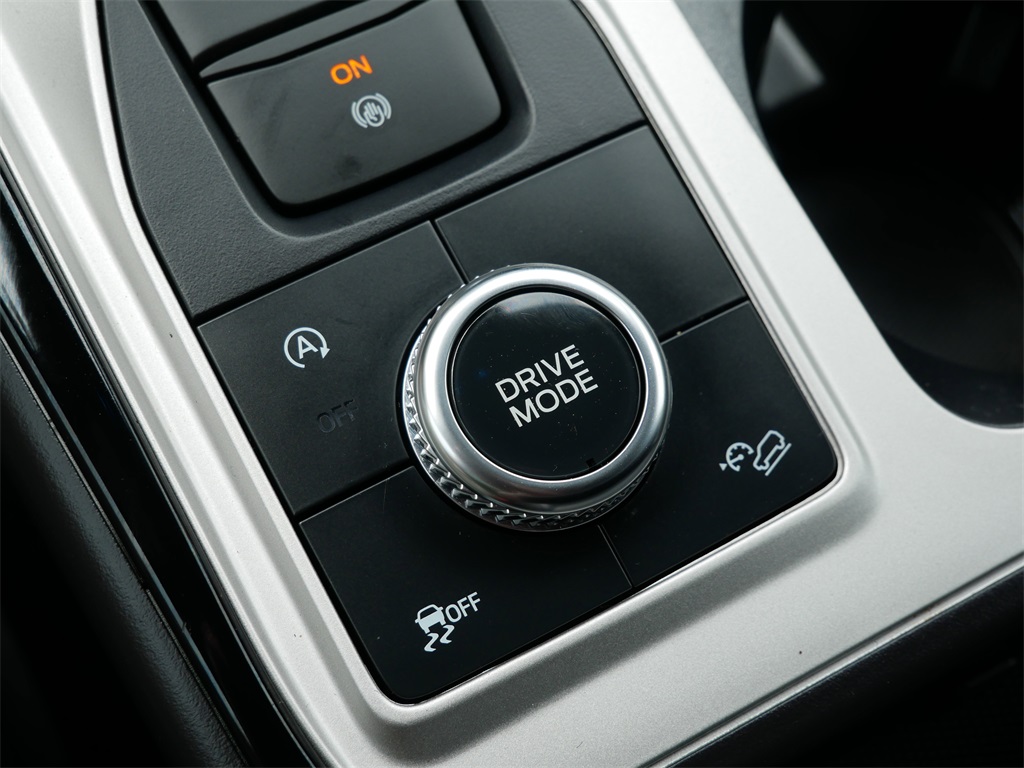 2024 Ford Explorer ST photo 21