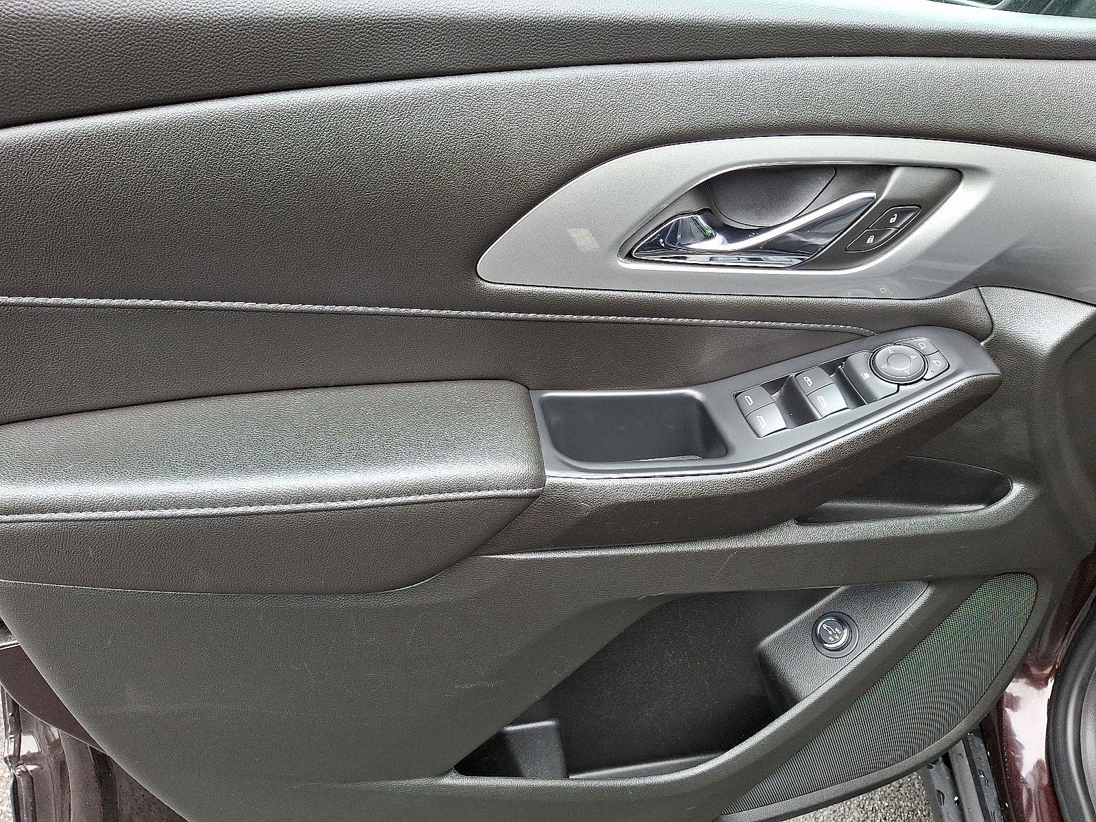 2022 Chevrolet Traverse Cloth photo 21