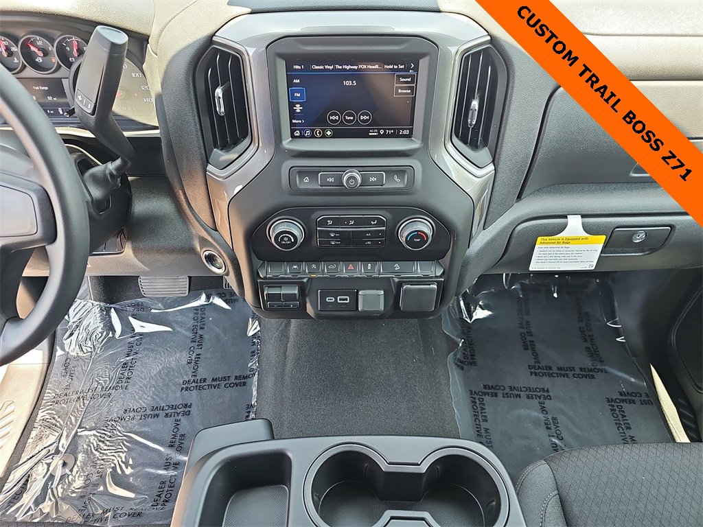 2025 Chevrolet Silverado 1500 Custom Trail Boss photo 19