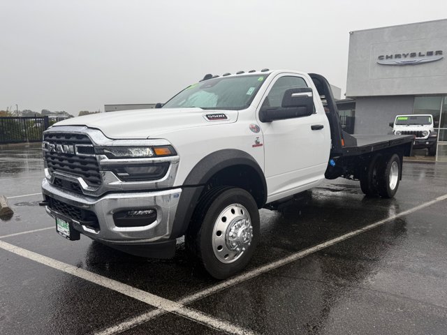 2026 Ram 5500 Tradesman photo 2