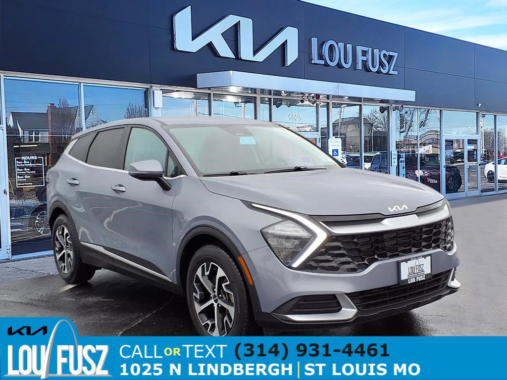 2023 Kia Sportage EX's photo