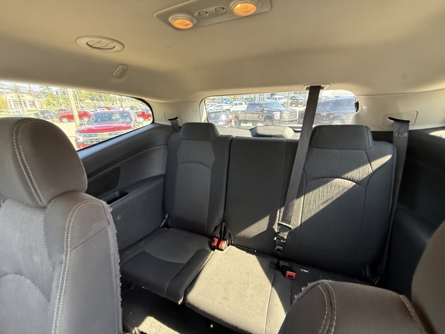 2016 Chevrolet Traverse 2LT photo 26