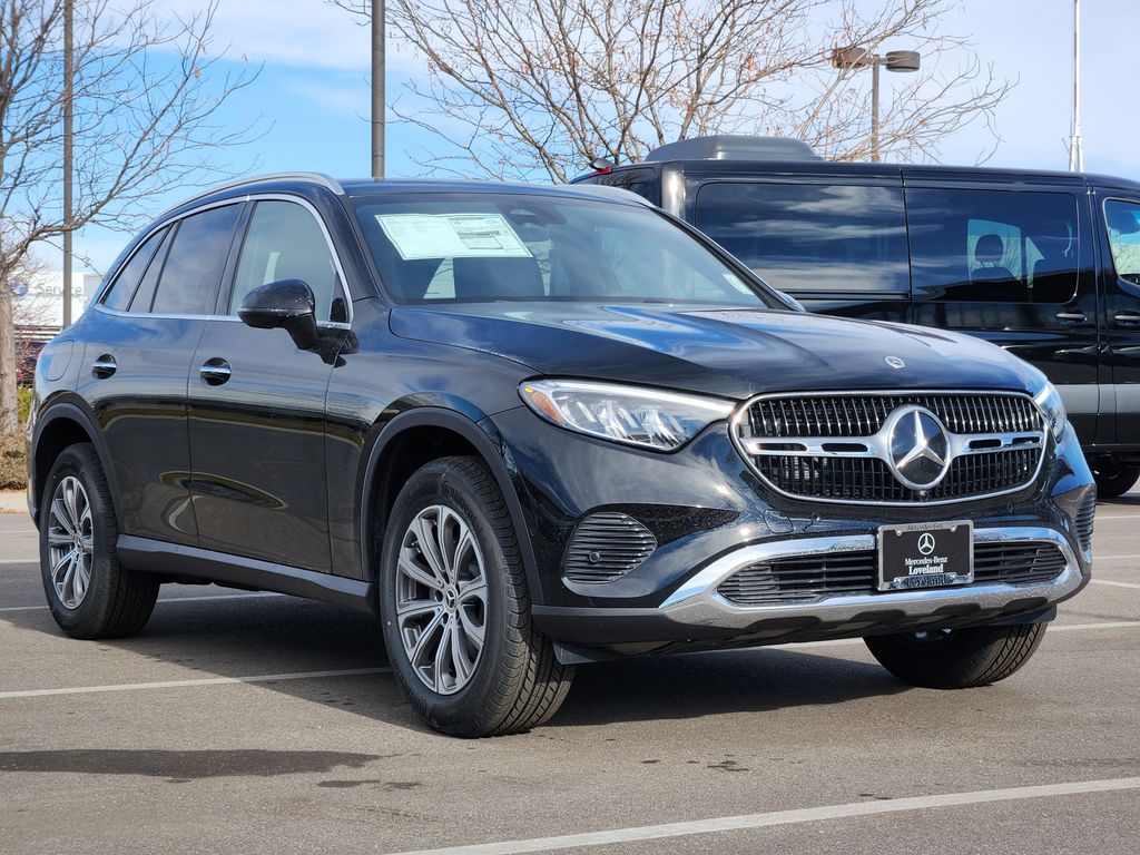 2026 Mercedes-Benz GLC Base's photo