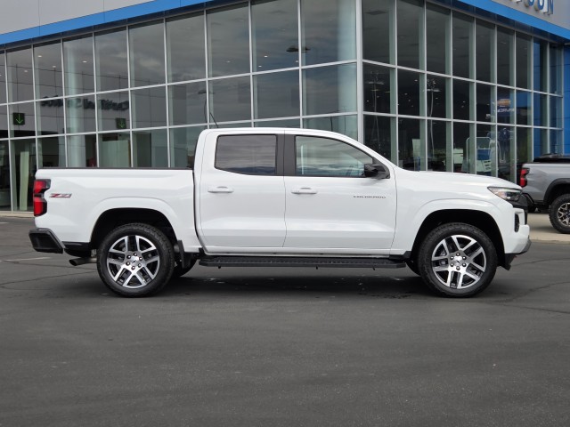 2023 Chevrolet Colorado Z71 photo 4