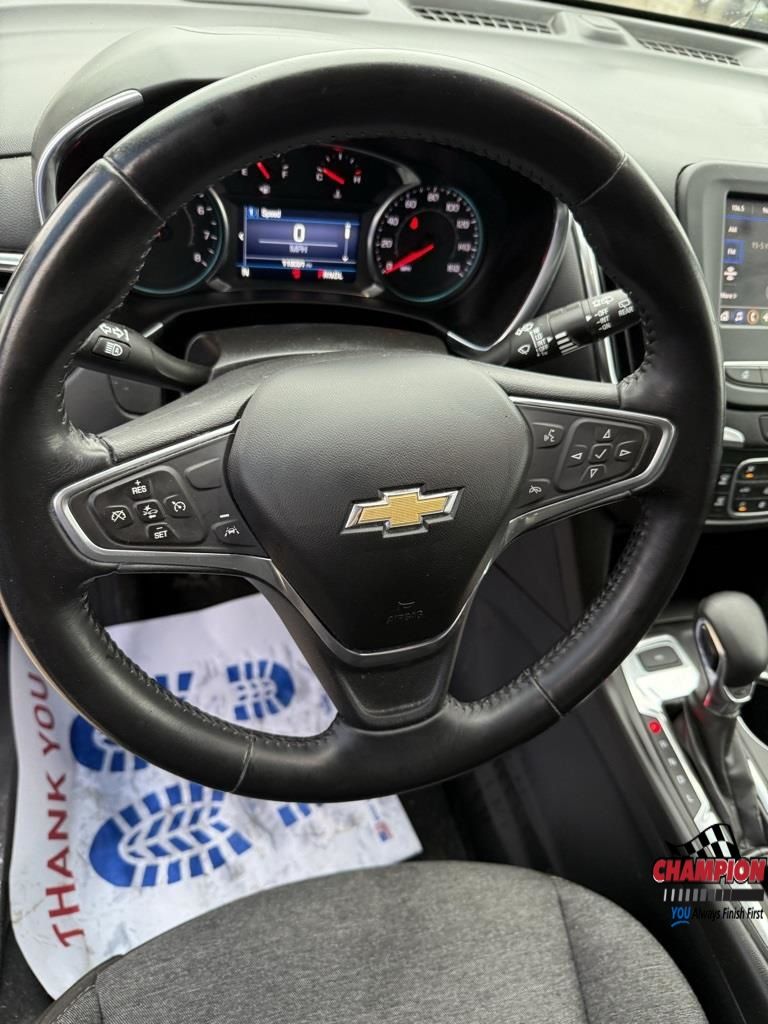 2022 Chevrolet Equinox LT photo 9
