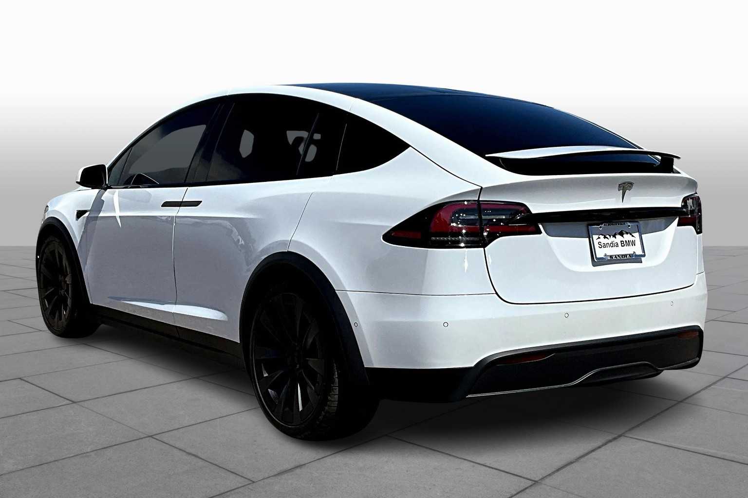 2022 Tesla Model X photo 9