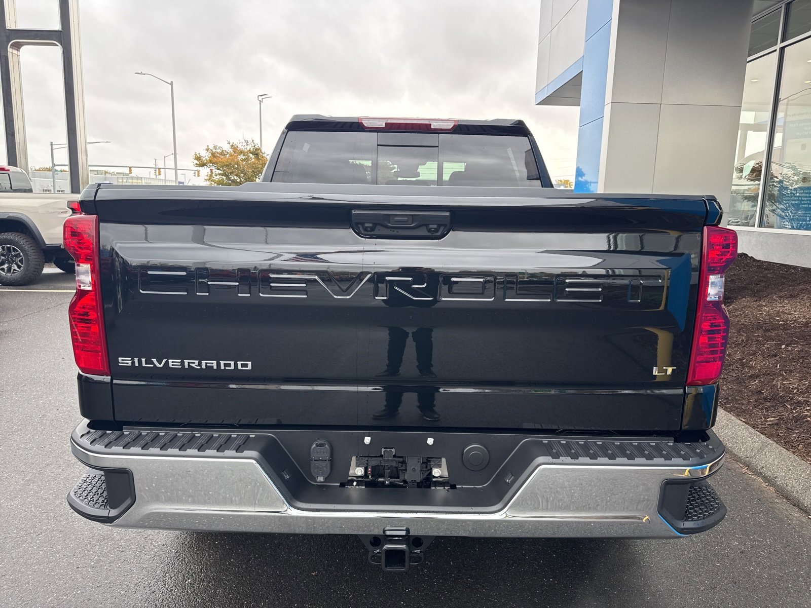 2026 Chevrolet Silverado 1500 LT photo 3