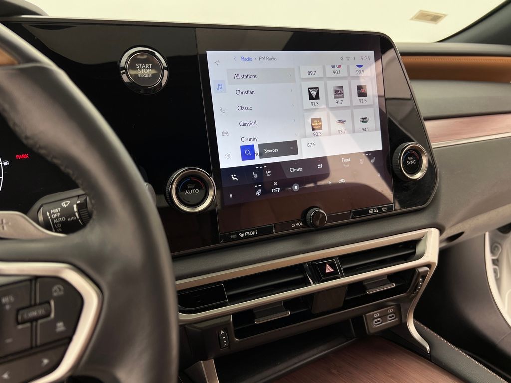 2023 Lexus RX 350 Premium photo 29