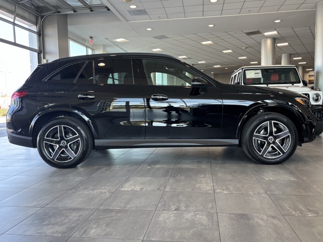2026 Mercedes Benz GLC 350e 4MATIC photo 2