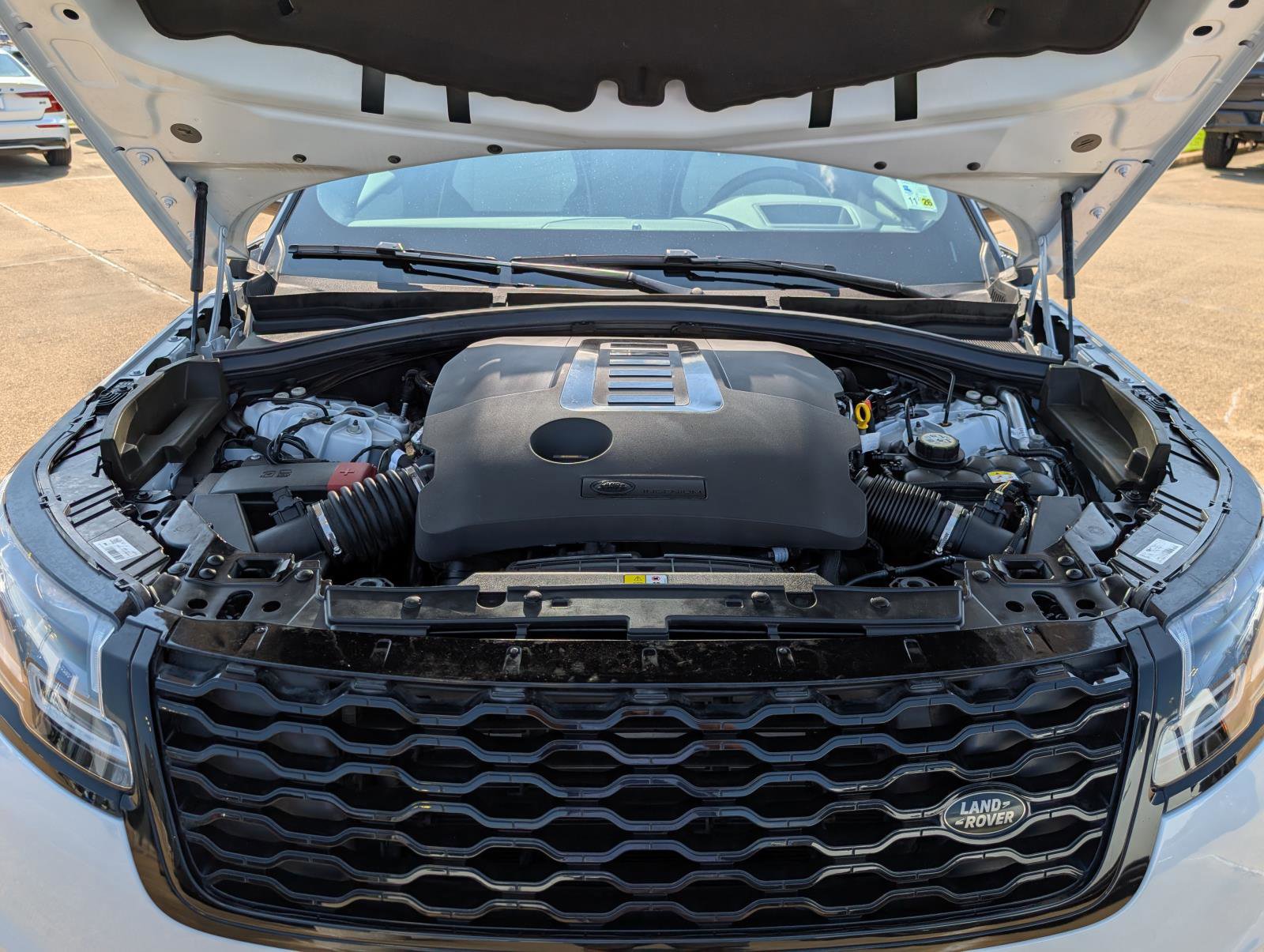 2021 Land Rover Range Rover Velar P340 R-Dynamic S photo 11