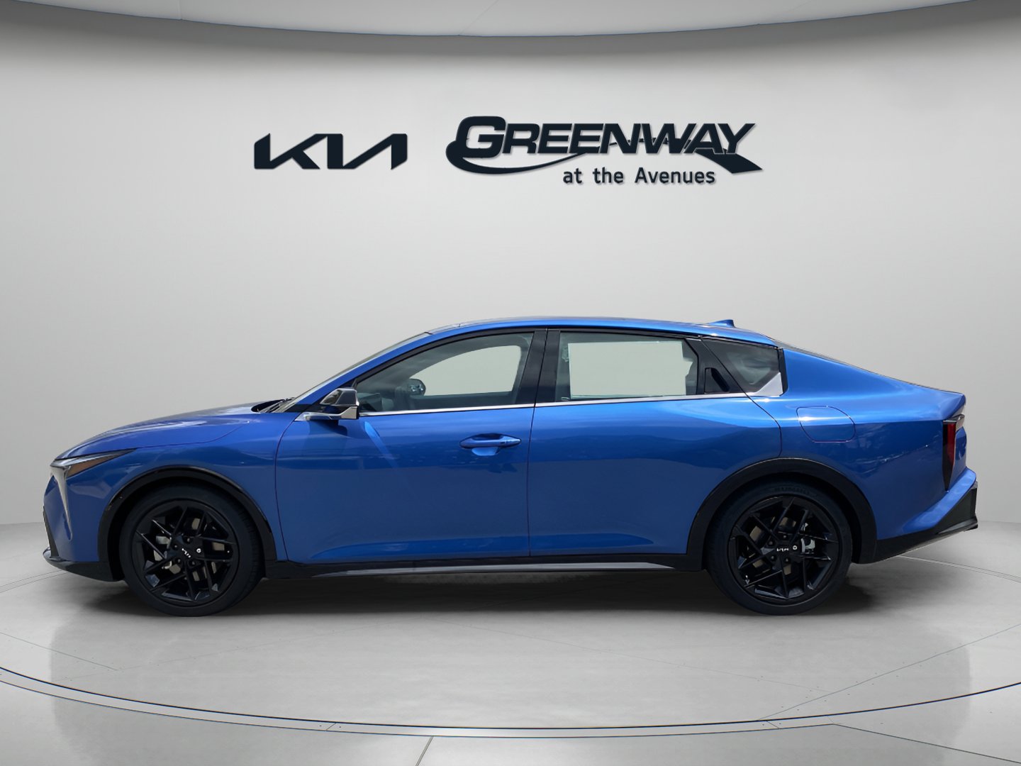 2025 Kia K4 GT-Line Turbo photo 2