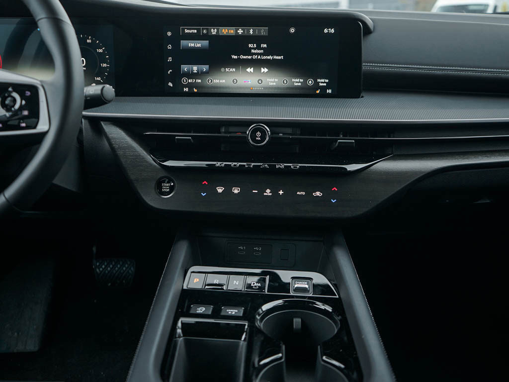 2025 Nissan Murano SV photo 14