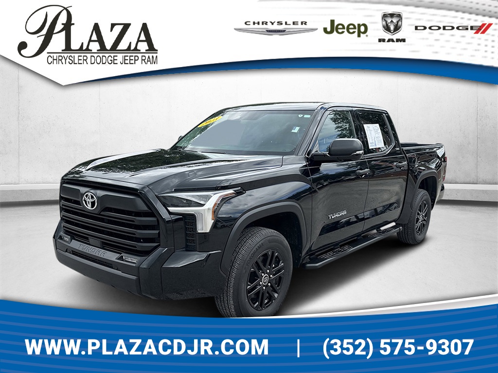 2023 Toyota Tundra SR5's photo