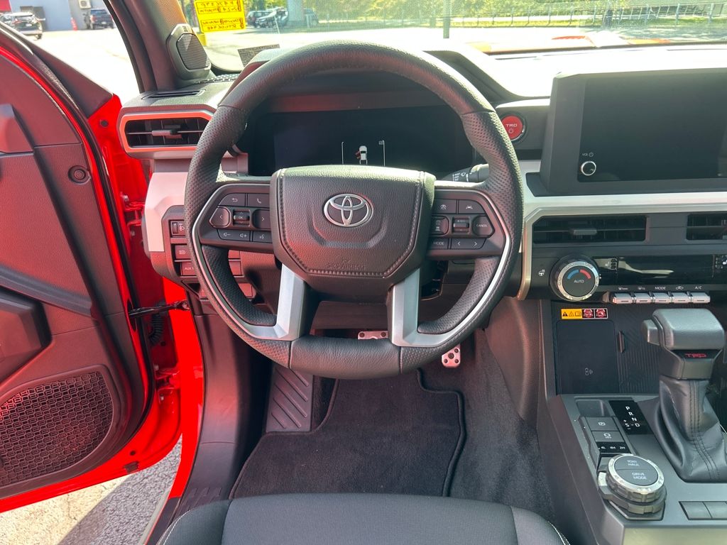 2024 Toyota Tacoma 4x4 photo 13