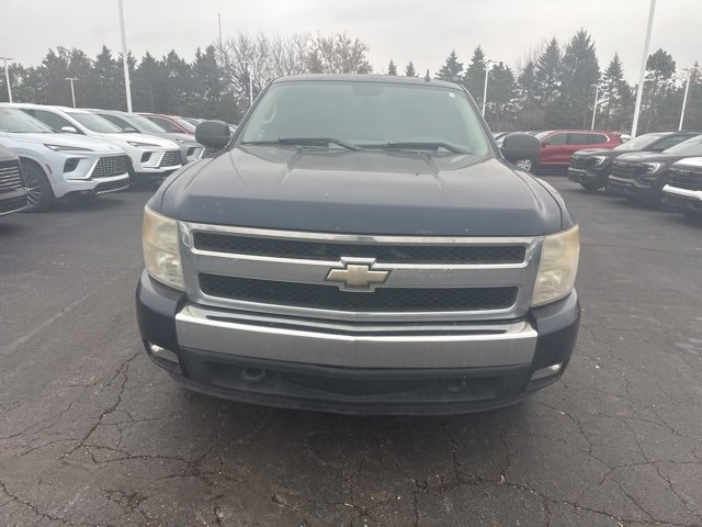 2008 Chevrolet Silverado 1500 photo 2