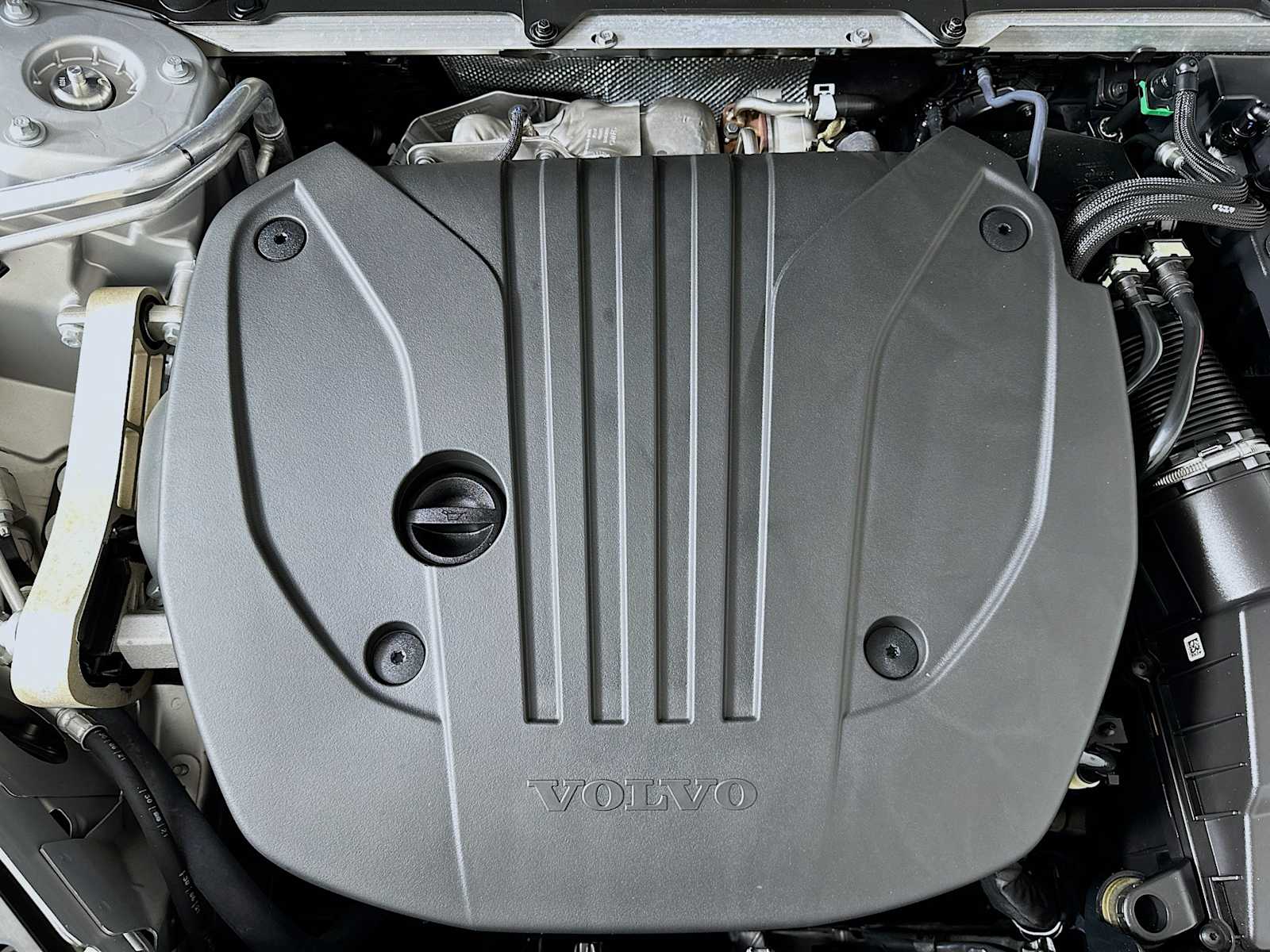 2022 Volvo XC60 Inscription photo 25