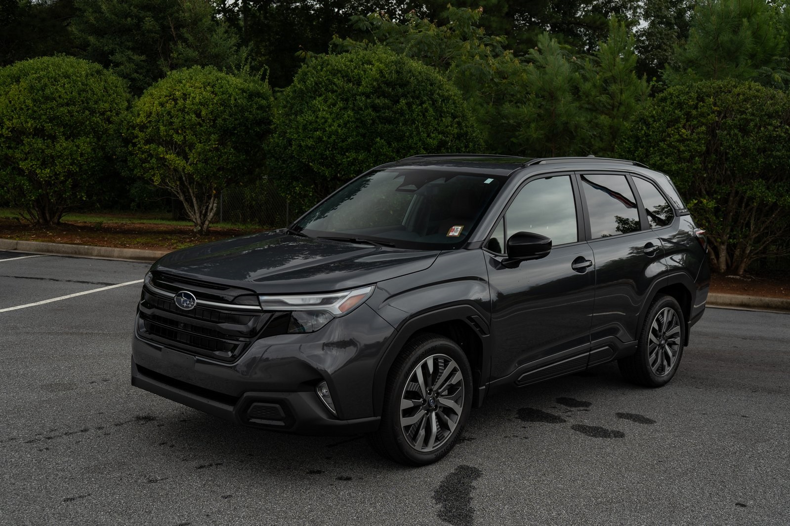 2025 Subaru Forester Touring photo 2