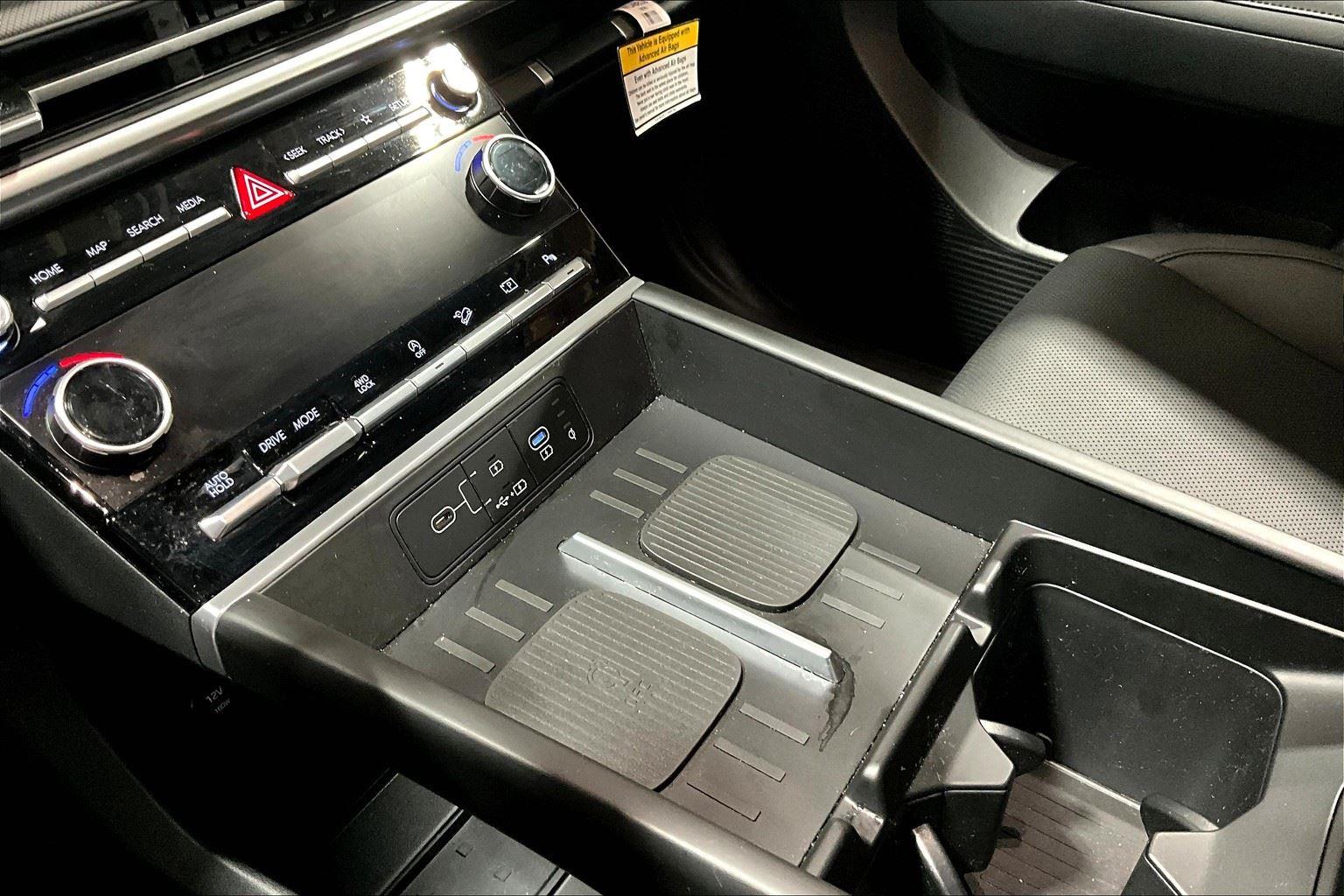 2025 Hyundai Santa Fe SEL photo 14