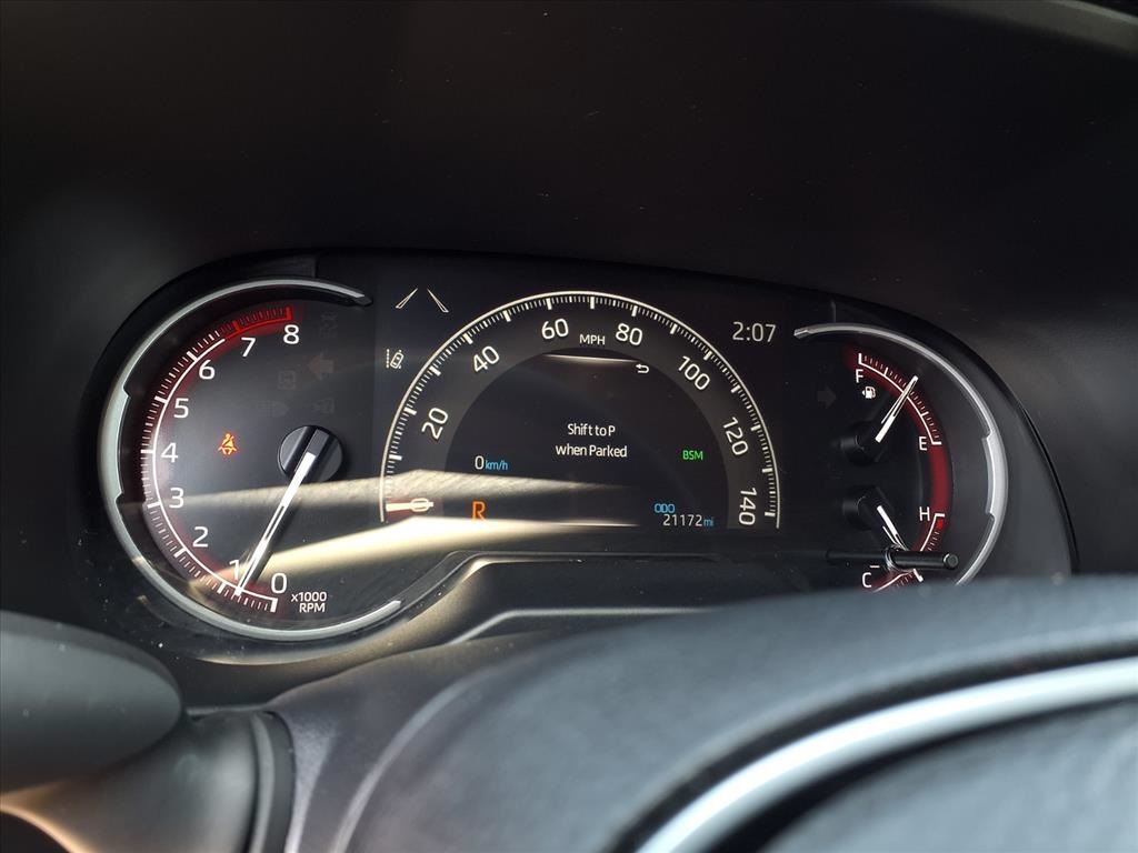 2024 Toyota RAV4 XLE Premium photo 9
