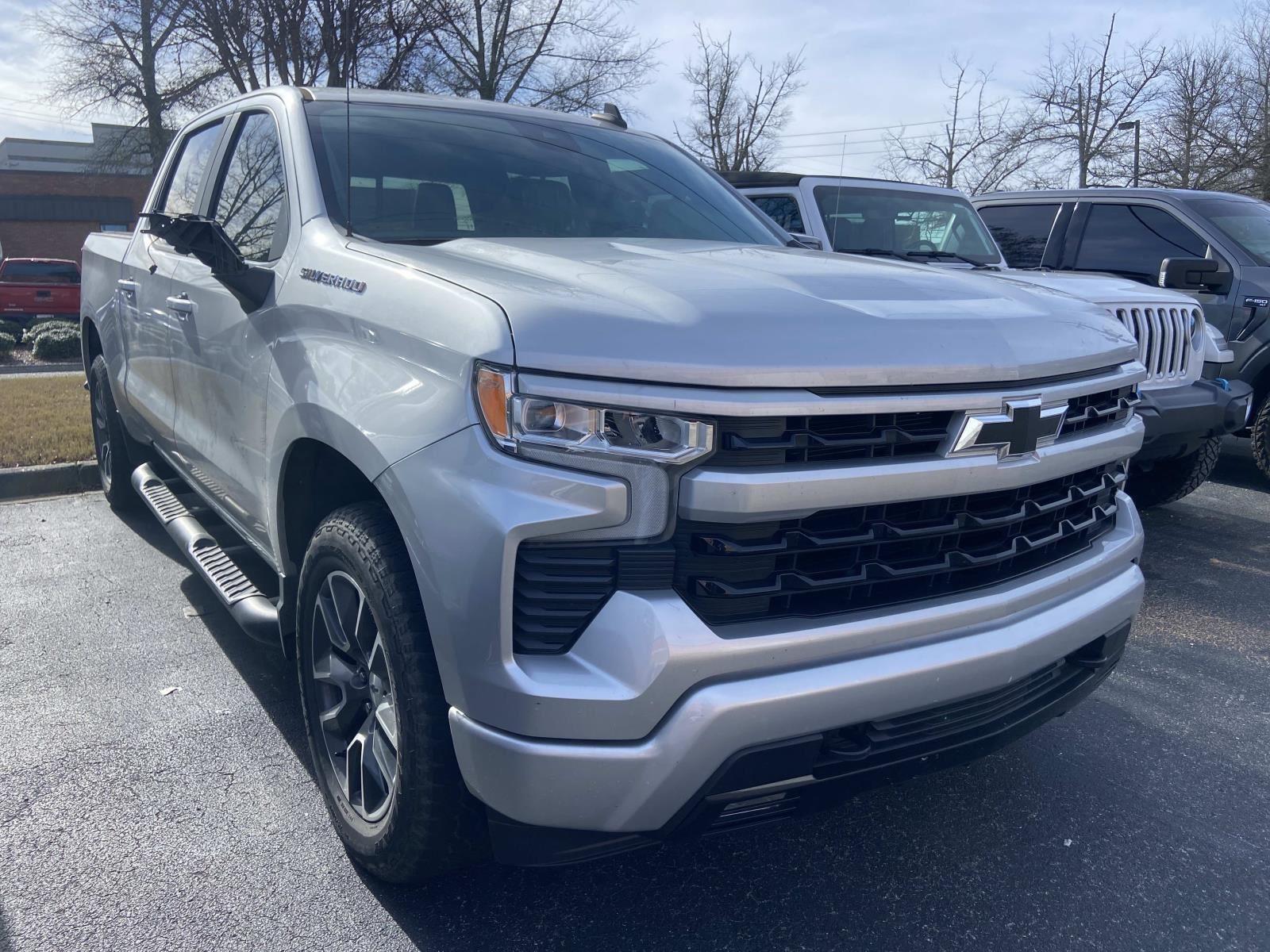 2022 Chevrolet Silverado Base's photo