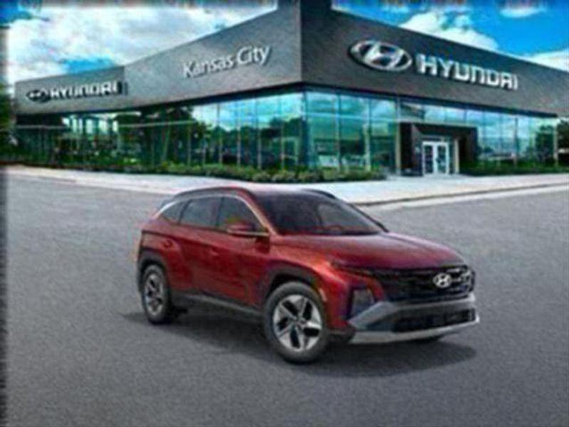 2025 Hyundai Tucson SEL photo 2