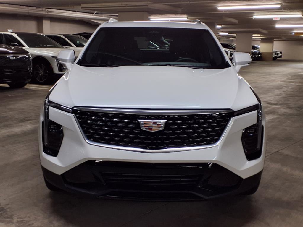 2024 Cadillac XT4 Premium photo 2