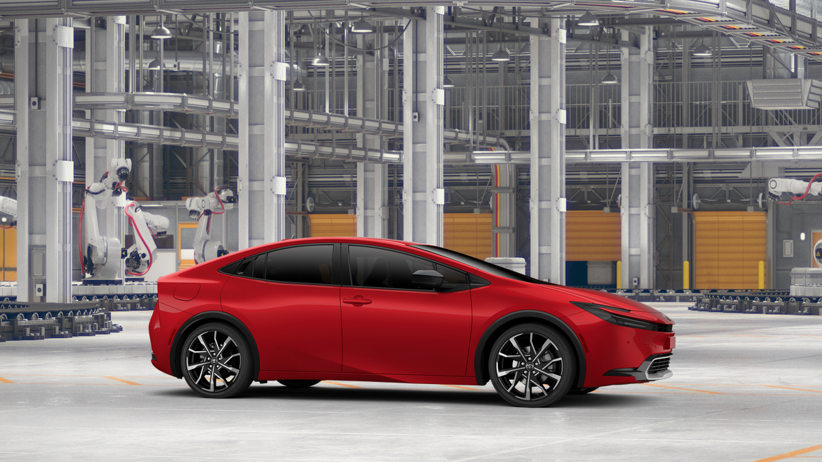 2026 Toyota Prius Plug-in Hybrid XSE photo 13