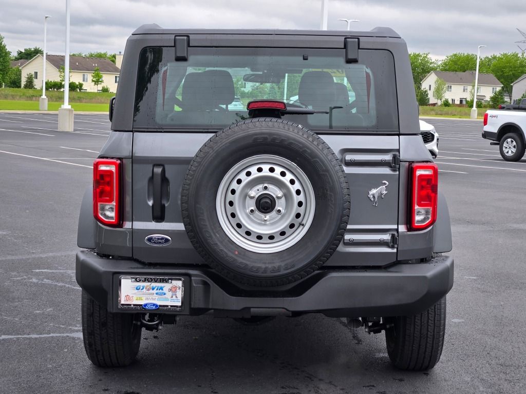 2025 Ford Bronco Base photo 7
